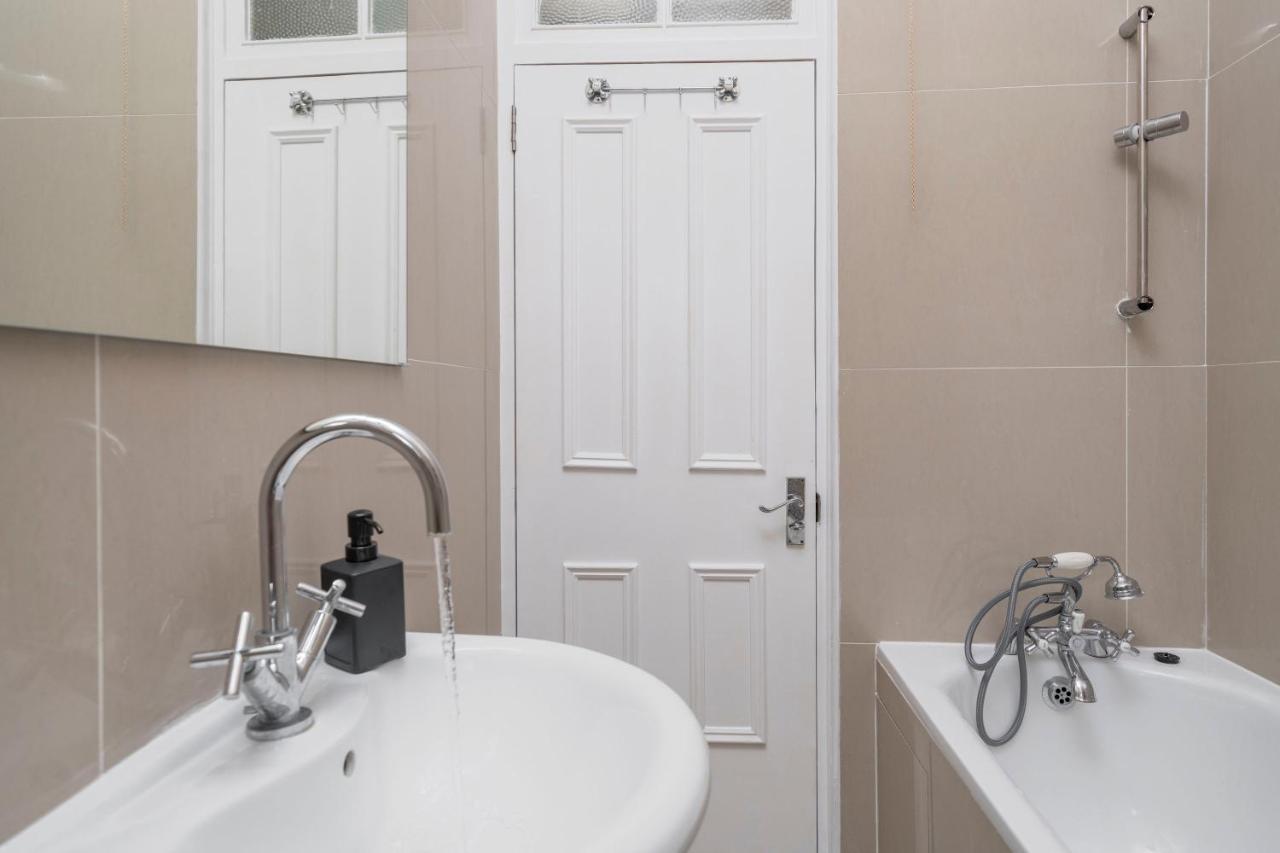 Kensington Nest Serviced Town House 런던 외부 사진